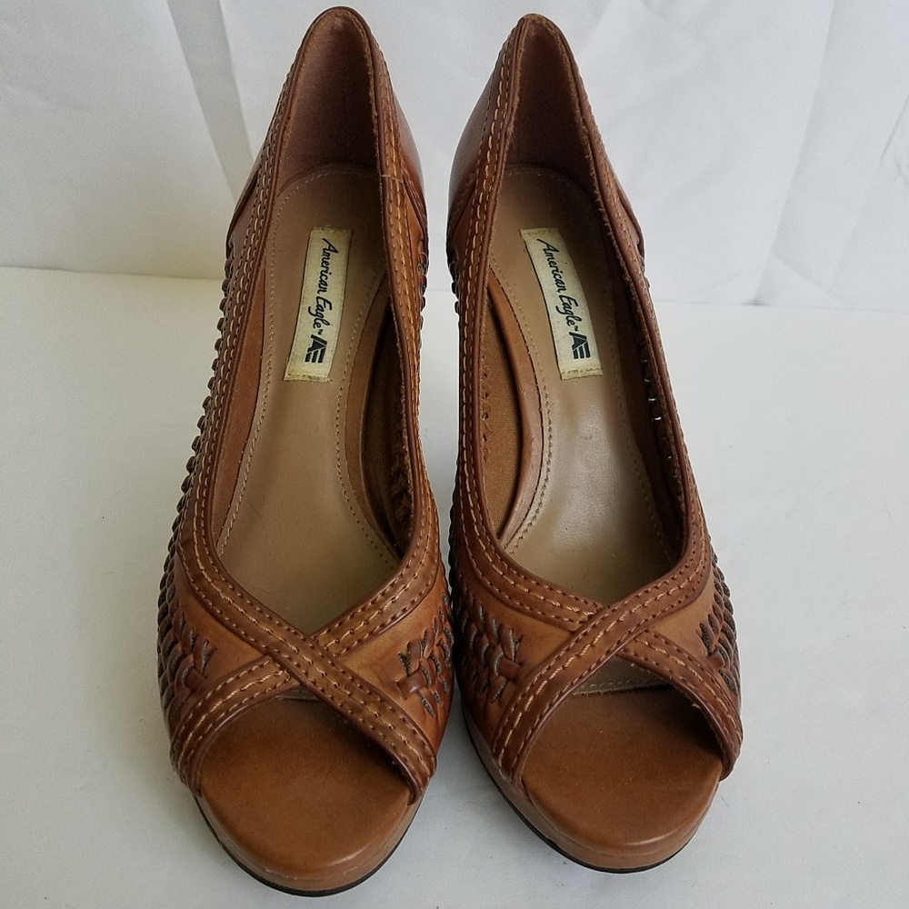 american eagle high heel brown shoes size 6 [SH4]